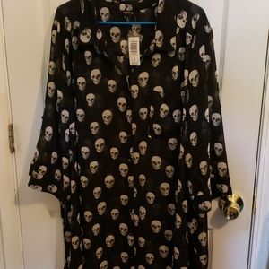 NWT Torrid Skull Chiffon Tunic
